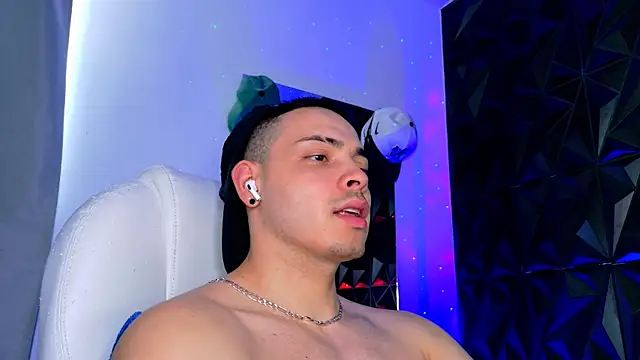 Maxwell Dupont online show from 01-13-26, 09:19