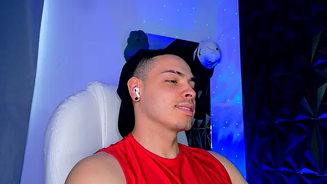 Maxwell Dupont online show from 01-12-26, 08:47