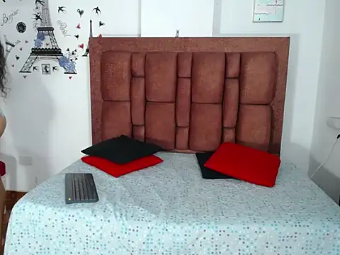 Snapshot of vchelsietaylorper chatting on 11-09-25, 07:18 vchelsietaylorper online show from 11-09-25, 07:18