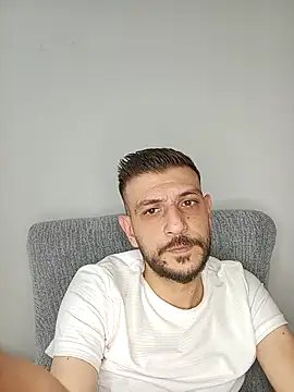 Snapshot of Red_dewilll chatting on 11-08-25, 11:36 Red dewilll online show from 11-08-25, 11:36