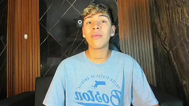 Timmy Kiing  online show from 12-04-25, 08:41