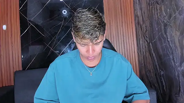 Timmy Kiing  online show from 12-03-25, 09:14