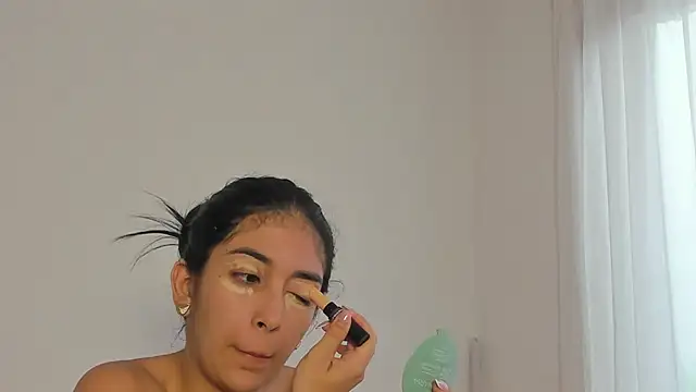 lunnarosse online show from 11-23-25, 01:10