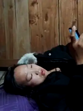 Yumiik2kk online show from 12-22-25, 01:22