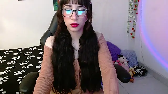 Snapshot of violetasweettt chatting on 11-08-25, 02:04 violetasweettt online show from 11-08-25, 02:04