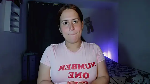 Snapshot of Sofiababyy chatting on 07-16-26, 12:46 Sofiababyy online show from 07-16-26, 12:46
