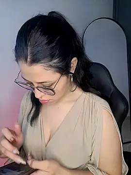 Snapshot of Dakhota_Rouge chatting on 05-29-26, 04:07 Dakhota Rouge online show from 05-29-26, 04:07