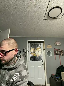 Snapshot of trickydickydaddy chatting on 03-03-26, 05:47 trickydickydaddy online show from 03-03-26, 05:47