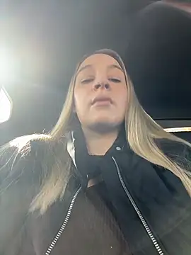 SashaCatt online show from 04-18-26, 08:49