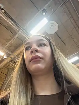 SashaCatt online show from 04-02-26, 08:21