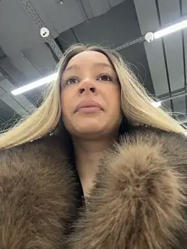 SashaCatt online show from 11-27-25, 07:31