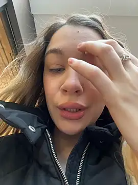 SashaCatt online show from 03-08-26, 08:17