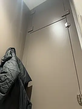 SashaCatt online show from 12-16-25, 09:35