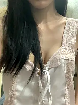 Tiny-122 online show from 11-28-25, 04:51