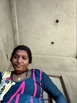 Snapshot of vipmonalisha chatting on 11-28-25, 02:56 vipmonalisha online show from 11-28-25, 02:56