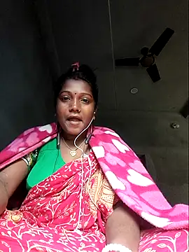 Snapshot of vipmonalisha chatting on 12-17-25, 02:16 vipmonalisha online show from 12-17-25, 02:16