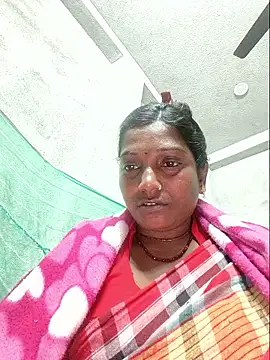 Snapshot of vipmonalisha chatting on 01-12-26, 05:42 vipmonalisha online show from 01-12-26, 05:42