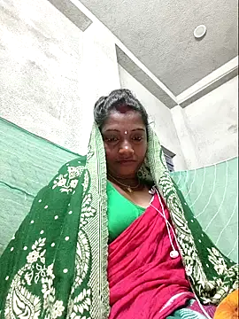 Snapshot of vipmonalisha chatting on 12-18-25, 03:38 vipmonalisha online show from 12-18-25, 03:38