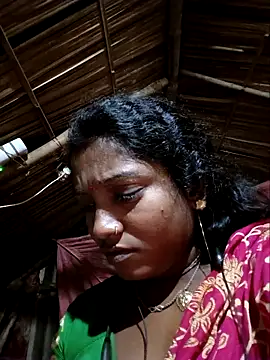 Snapshot of vipmonalisha chatting on 11-25-25, 02:17 vipmonalisha online show from 11-25-25, 02:17