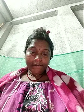 Snapshot of vipmonalisha chatting on 01-15-26, 06:28 vipmonalisha online show from 01-15-26, 06:28