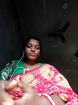 Snapshot of vipmonalisha chatting on 12-16-25, 09:57 vipmonalisha online show from 12-16-25, 09:57