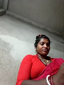 Snapshot of vipmonalisha chatting on 11-24-25, 01:22 vipmonalisha online show from 11-24-25, 01:22