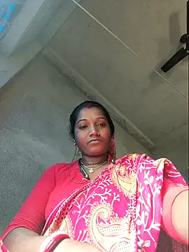 Snapshot of vipmonalisha chatting on 12-19-25, 03:43 vipmonalisha online show from 12-19-25, 03:43