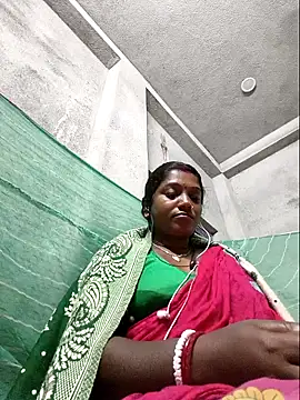 Snapshot of vipmonalisha chatting on 12-22-25, 06:19 vipmonalisha online show from 12-22-25, 06:19