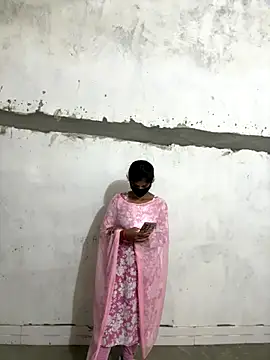 Snapshot of Sunita-collage chatting on 11-08-25, 09:13 Sunita-collage online show from 11-08-25, 09:13