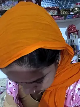 Hot suini online show from 02-07-26, 12:13