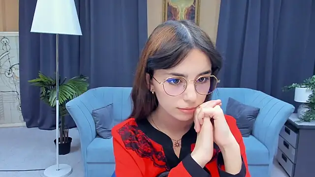 Snapshot of KellyeSieck chatting on 11-12-25, 09:13 KellyeSieck online show from 11-12-25, 09:13