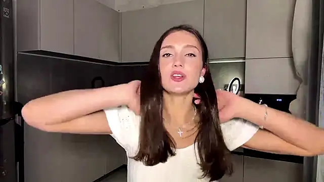 Snapshot of MagdaLavezzo chatting on 11-18-25, 02:31 MagdaLavezzo online show from 11-18-25, 02:31