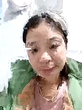 Lyla john online show from 12-21-25, 01:02