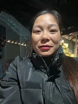 Lyla john online show from 12-14-25, 02:07