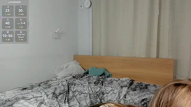 Snapshot of TiffinyMergist chatting on 03-03-26, 10:11 TiffinyMergist online show from 03-03-26, 10:11