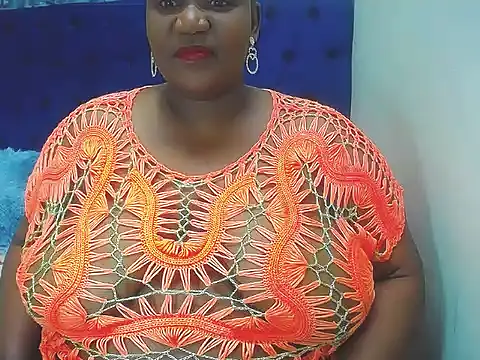 Snapshot of BMWWWXXX chatting on 11-18-25, 08:06 BMWWWXXX online show from 11-18-25, 08:06