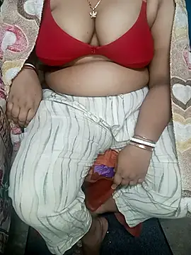 Snapshot of Pinkcolour chatting on 12-01-25, 05:47 Pinkcolour online show from 12-01-25, 05:47