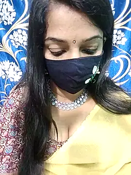 Honeya96 online show from 12-18-25, 04:55