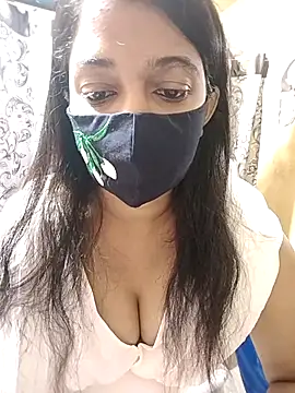 Honeya96 online show from 11-23-25, 05:06