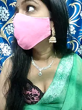 Honeya96 online show from 12-20-25, 04:26