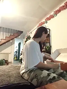 Snapshot of MickNanaa chatting on 12-16-25, 02:43 MickNanaa online show from 12-16-25, 02:43