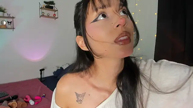 Tamara Aluna  online show from 07-30-26, 06:18