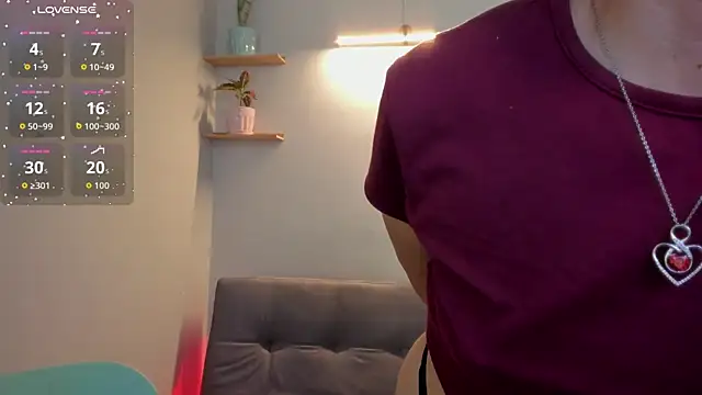 Tamara Aluna  online show from 02-10-26, 09:25