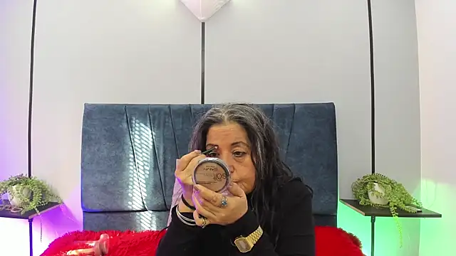 Victoriaa Anderson online show from 07-10-26, 12:49
