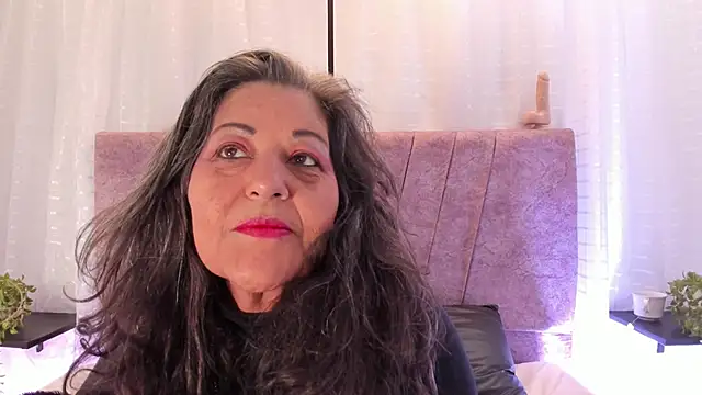 Victoriaa Anderson online show from 04-10-26, 01:29