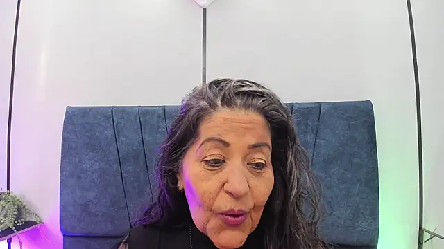 Victoriaa Anderson online show from 07-11-26, 03:34