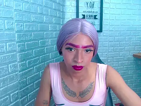 Snapshot of Bella_Nixx chatting on 11-08-25, 06:44 Bella Nixx online show from 11-08-25, 06:44