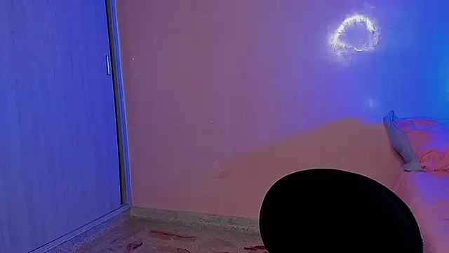 EmaQ0 online show from 11-13-25, 07:51