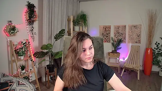 FrancescaCavaliere online show from 07-19-26, 12:24