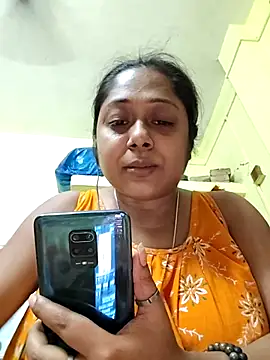 Snapshot of hotjuhi8 chatting on 11-08-25, 08:23 hotjuhi8 online show from 11-08-25, 08:23